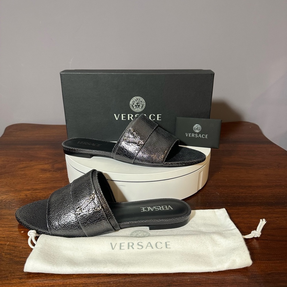 Versace Virtus Sandal metallic black leather with gun metal hardware